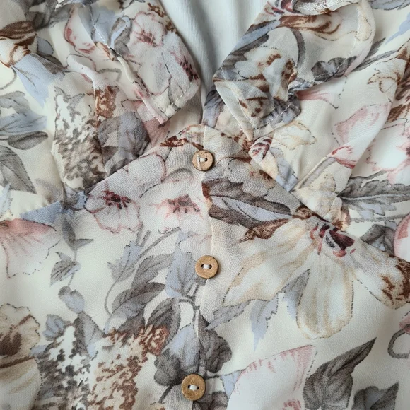 Ally Size 12 Womens V-Neck Cream Grey Sheer Puff Long Sleeves Floral Cropped Top - Picture 4 of 11